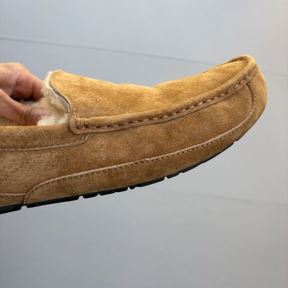 Ugg Ascot Men 11 (Missing Size Tag) Leather Shearling Lined Moccasin Slippers main image 8